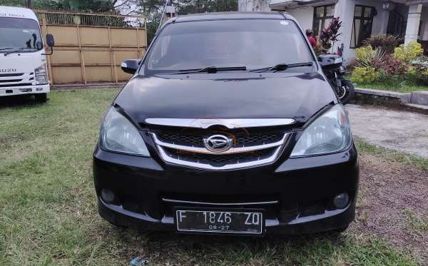 DAIHATSU XENIA