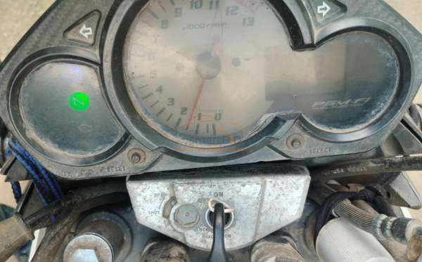 HONDA CB 150 R