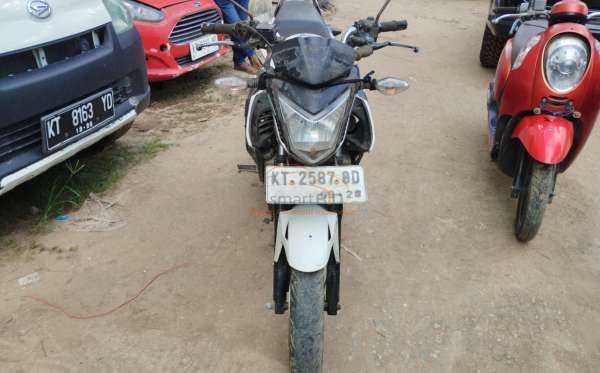 HONDA CB 150 R