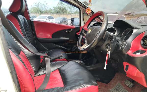 HONDA JAZZ