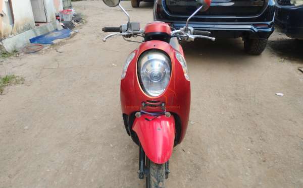 HONDA SCOOPY CW