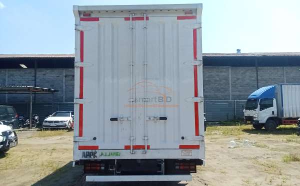 ISUZU 81U