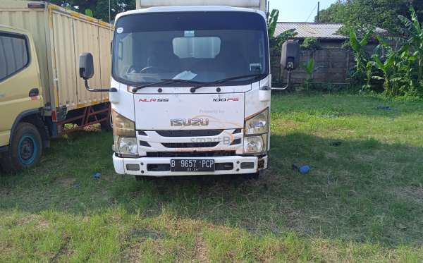 ISUZU NLR 55T