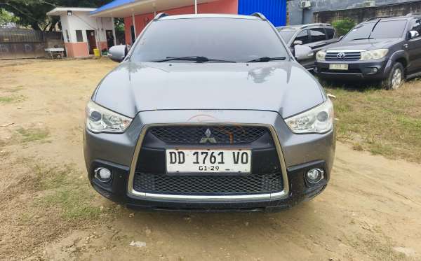 MITSUBISHI OUTLANDER SPORT