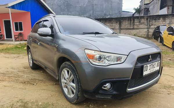 MITSUBISHI OUTLANDER SPORT