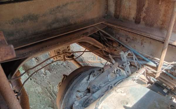 NISSAN 260M