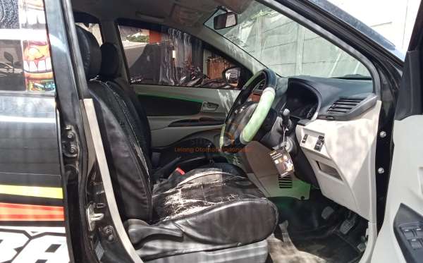 TOYOTA AVANZA