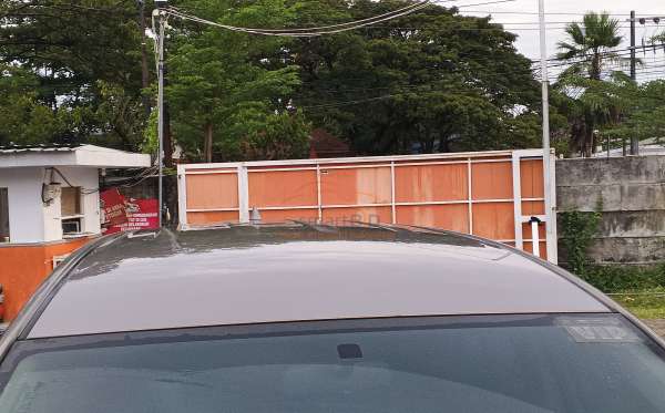 TOYOTA INNOVA V