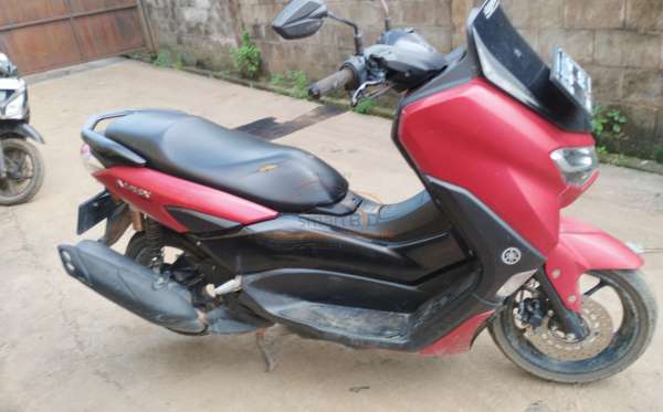 YAMAHA NMAX