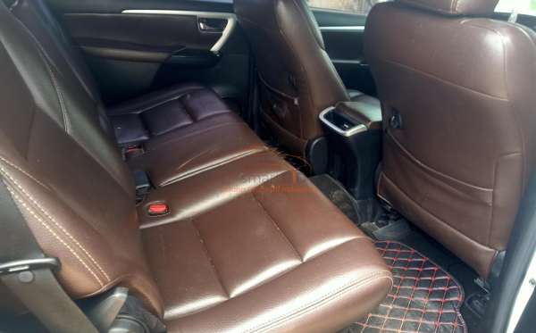 TOYOTA FORTUNER G 2.4