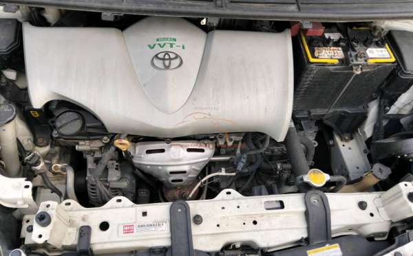 TOYOTA SIENTA 1.5 G
