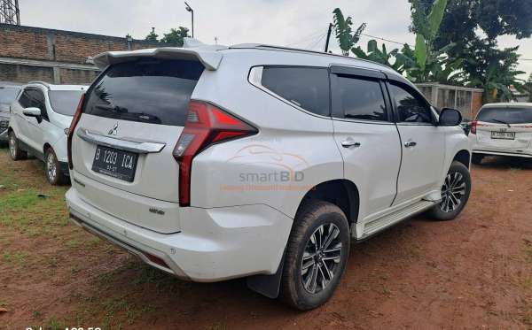 MITSUBISHI PAJERO SPORT 2.4L DAKAR-L (4X2)