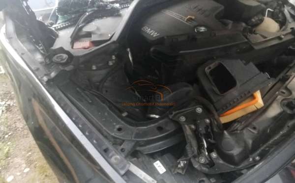 BMW  320I N20 CKD AT