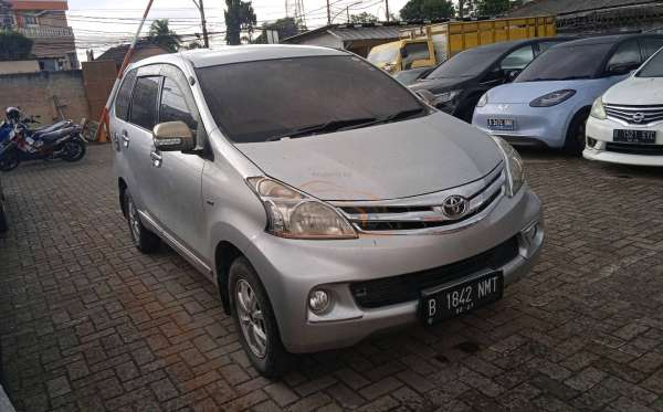 TOYOTA AVANZA 1.3 G