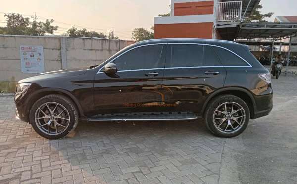 MERCEDES BENZ GLC 200