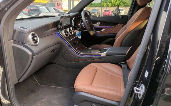 MERCEDES BENZ GLC 200