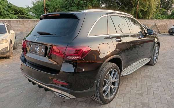 MERCEDES BENZ GLC 200