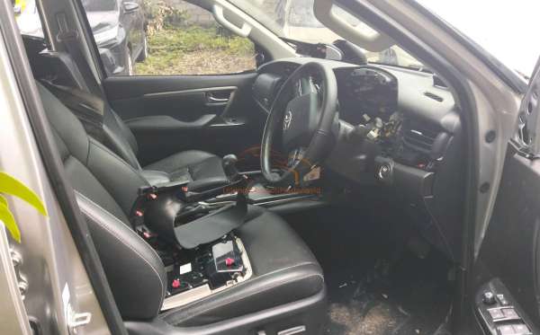 TOYOTA  FORTUNER  2.8 VRZ