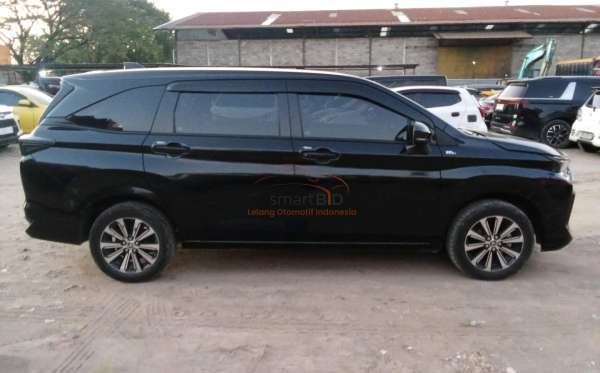 TOYOTA  AVANZA  1.5 G