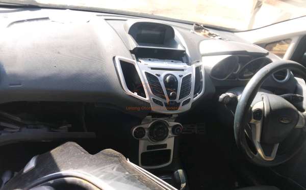 FORD FIESTA1.6L AT S