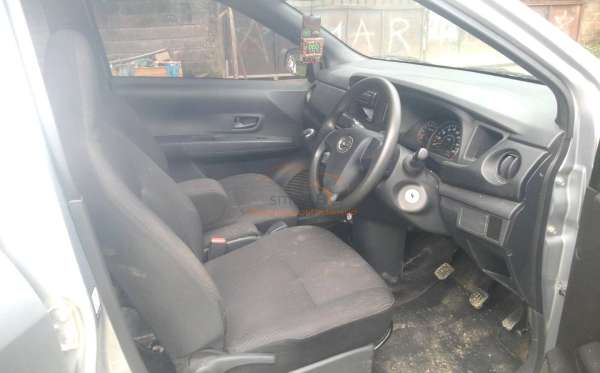 DAIHATSU SIGRA M