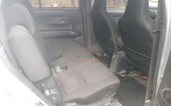 DAIHATSU SIGRA M