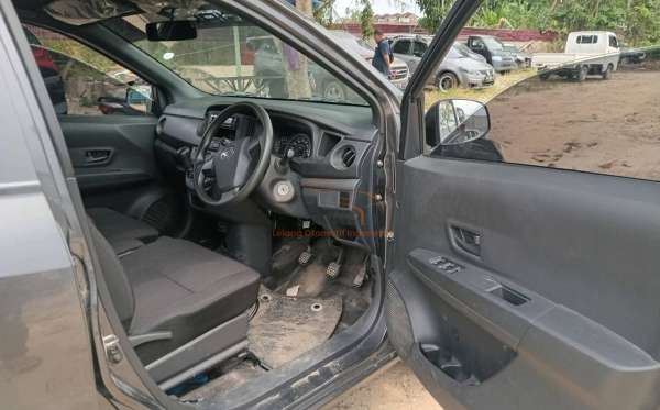 DAIHATSU SIGRA