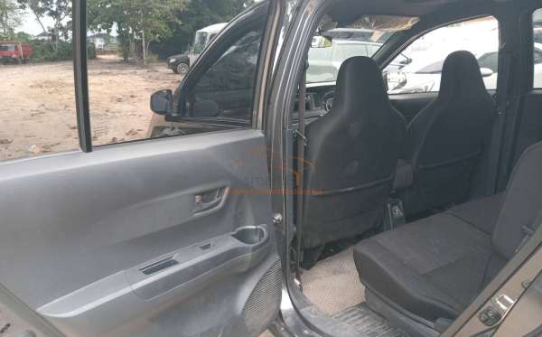 DAIHATSU SIGRA