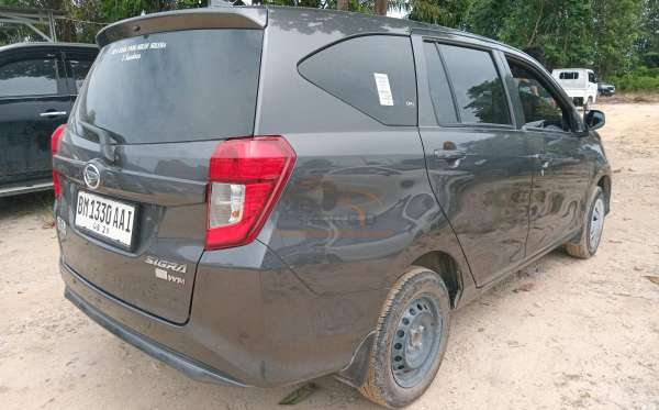 DAIHATSU SIGRA