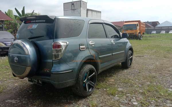 DAIHATSU TERIOS