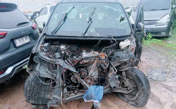 DAIHATSU XENIA 1.3