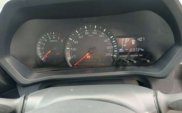 DAIHATSU XENIA X