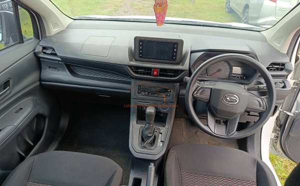 DAIHATSU XENIA X