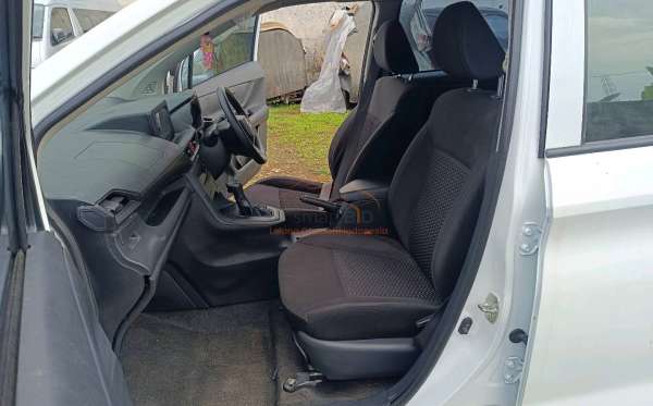 DAIHATSU XENIA X