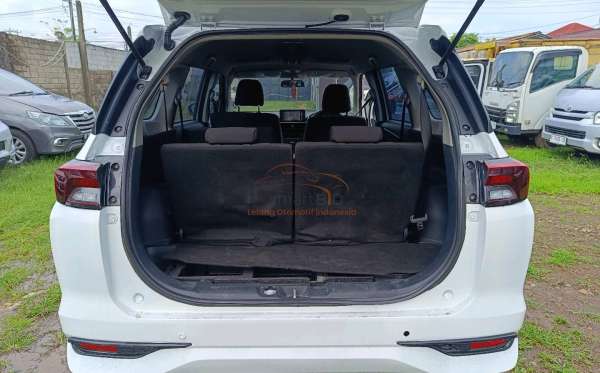 DAIHATSU XENIA X