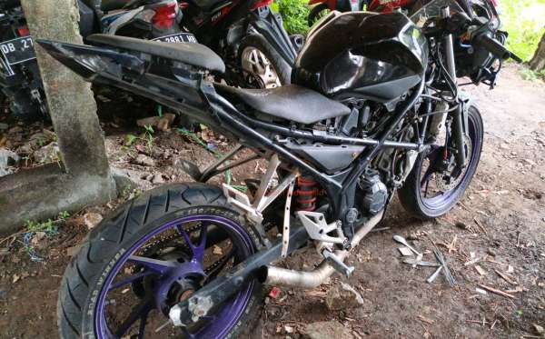 HONDA CBR 150