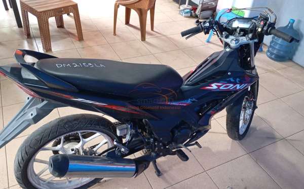 HONDA SONIC 150 R