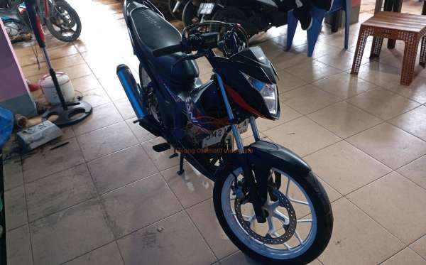 HONDA SONIC 150 R