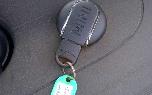 MINI COOPER COUNTRYMAN