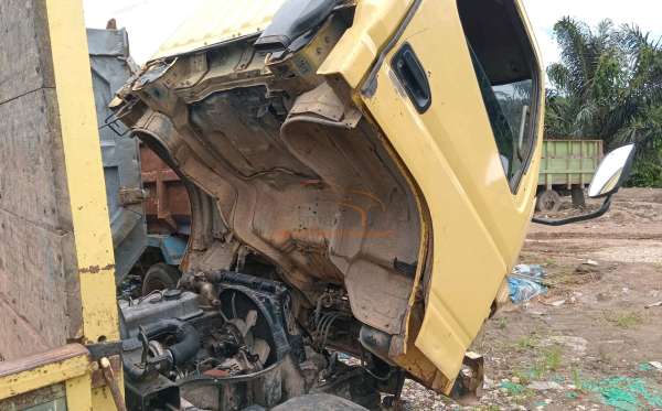 MITSUBISHI COLT DIESEL FE 74