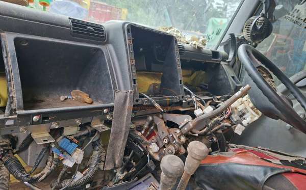 MITSUBISHI  FE  75 SHDX