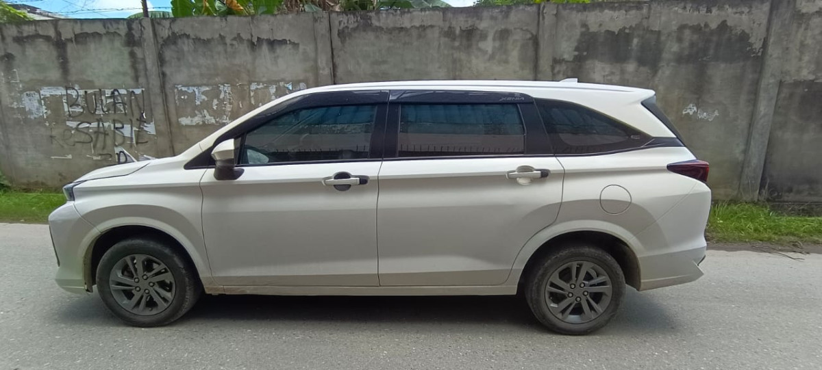 DAIHATSU XENIA  R