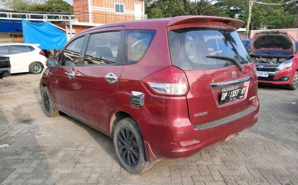 SUZUKI ERTIGA