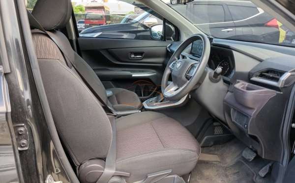 TOYOTA AVANZA 1.5 G