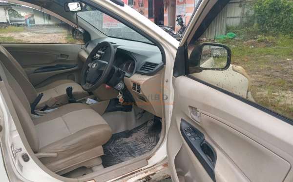 TOYOTA AVANZA