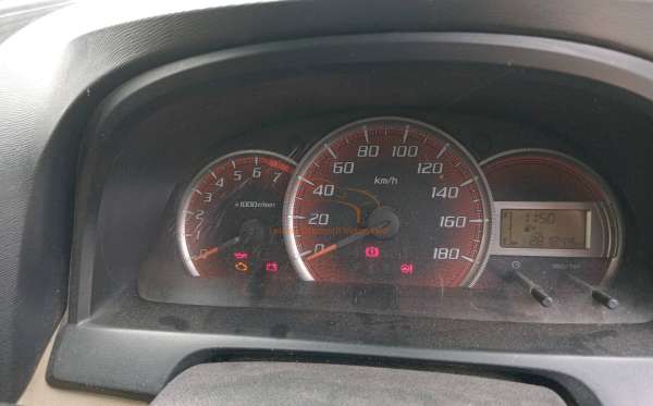 TOYOTA AVANZA