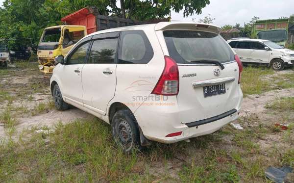 TOYOTA AVANZA