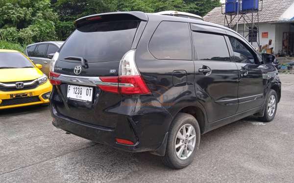 TOYOTA  AVANZA  1.3 G