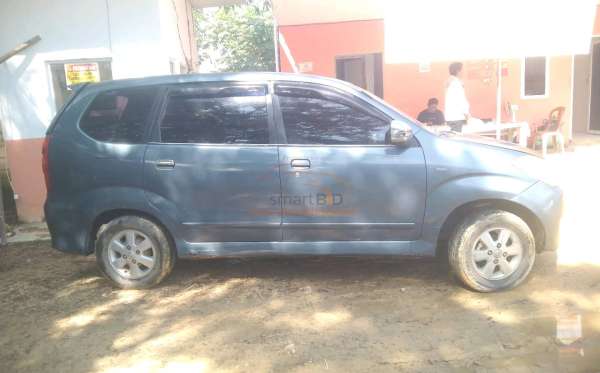 TOYOTA  AVANZA