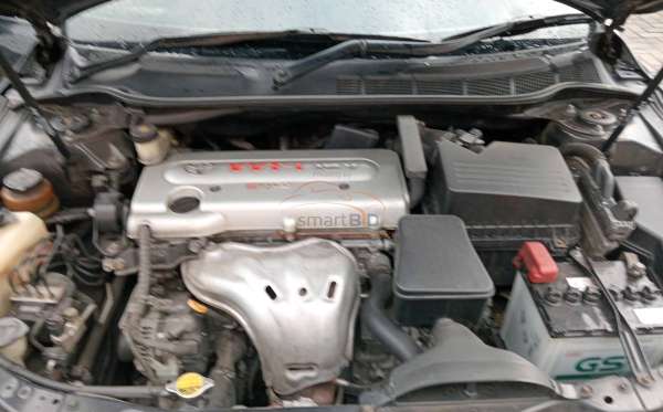 TOYOTA CAMRY V
